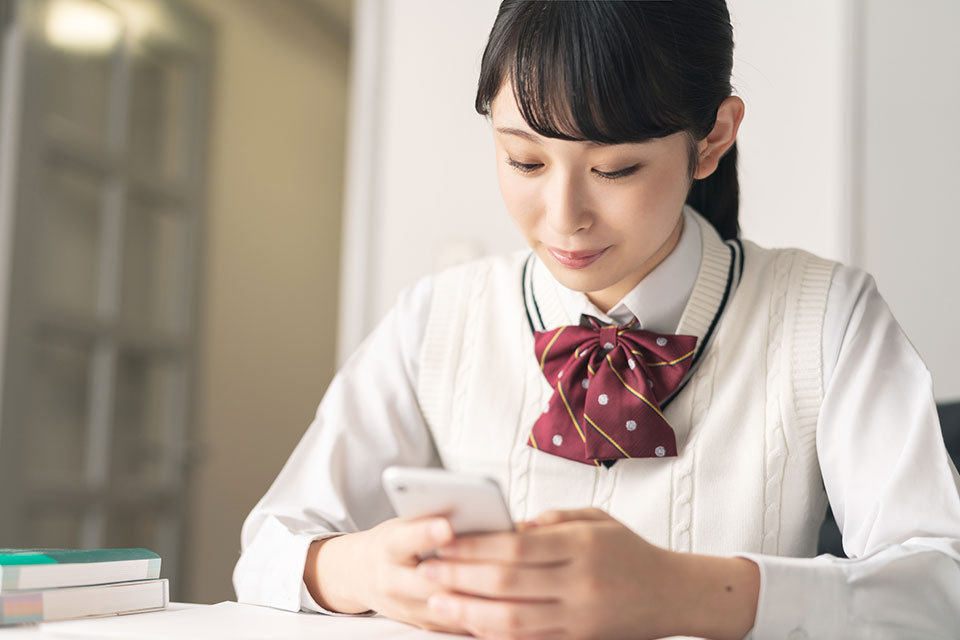 長時間スマホで勉強の成果は帳消しに!?01