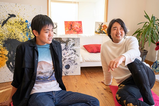 書道家・武田双雲さんと長男・智生さんに聞く 「感謝」を習慣づける家庭環境のつくり方03