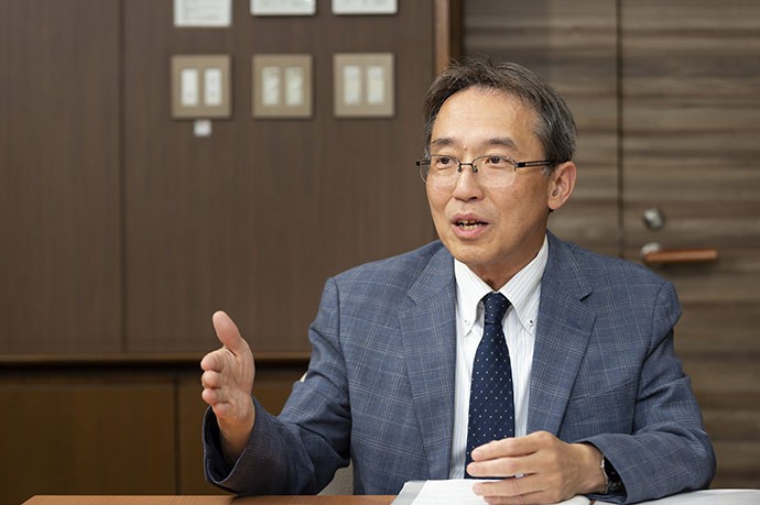 辰巳砂昌弘学長