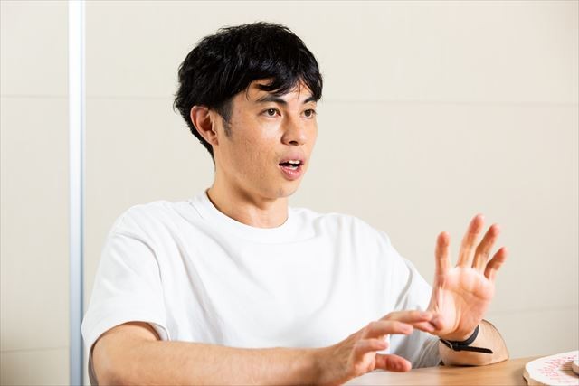 小島よしおさん