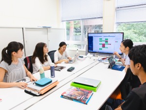 さいたま市立大宮国際 低学費も魅力 公立中高一貫校でバカロレア教育を 中学進学 グローバルという選択 朝日新聞edua