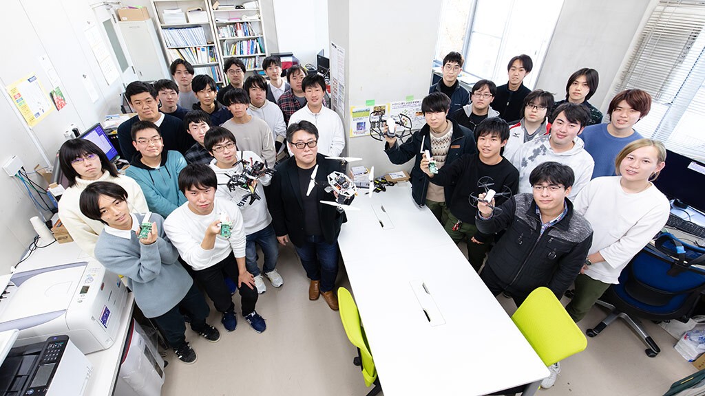 無線通信の技術で農業の未来を拓く 日本工業大学平栗健史研究室|この