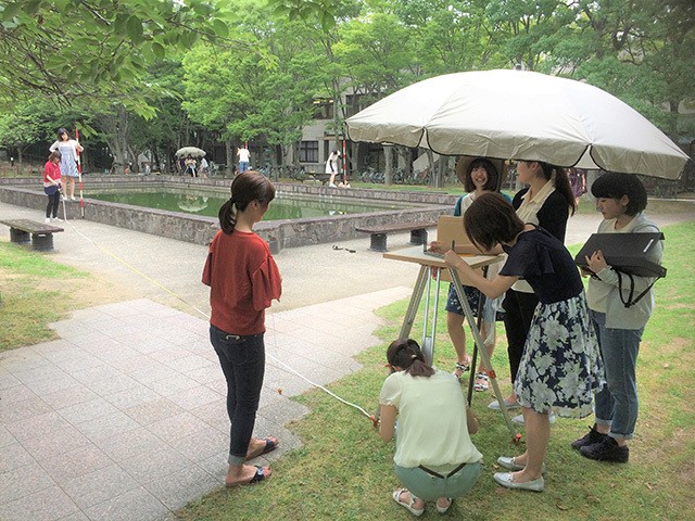 女子大初 奈良女工学部は 全員バラバラのことをやるのが理想 学部長就任予定の藤田教授 文系 理系の壁 朝日新聞edua 女子大初 奈良女工学部は 全員バラバラのことをやるのが理想 学部長就任予定の藤田教授 文系 理系の壁 朝日新聞edua