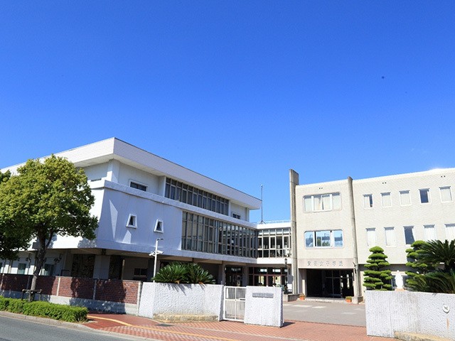 進学校の先生の見方 賢明女子学院 各大学の個別試験とは別個の対策が必要に 大学入学共通テスト 傾向と対策 朝日新聞edua