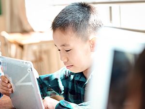 自ら求めた合理的配慮（上）　「怠惰」の烙印を押された小学校時代　学習障害の診断で先生の態度が変わった
